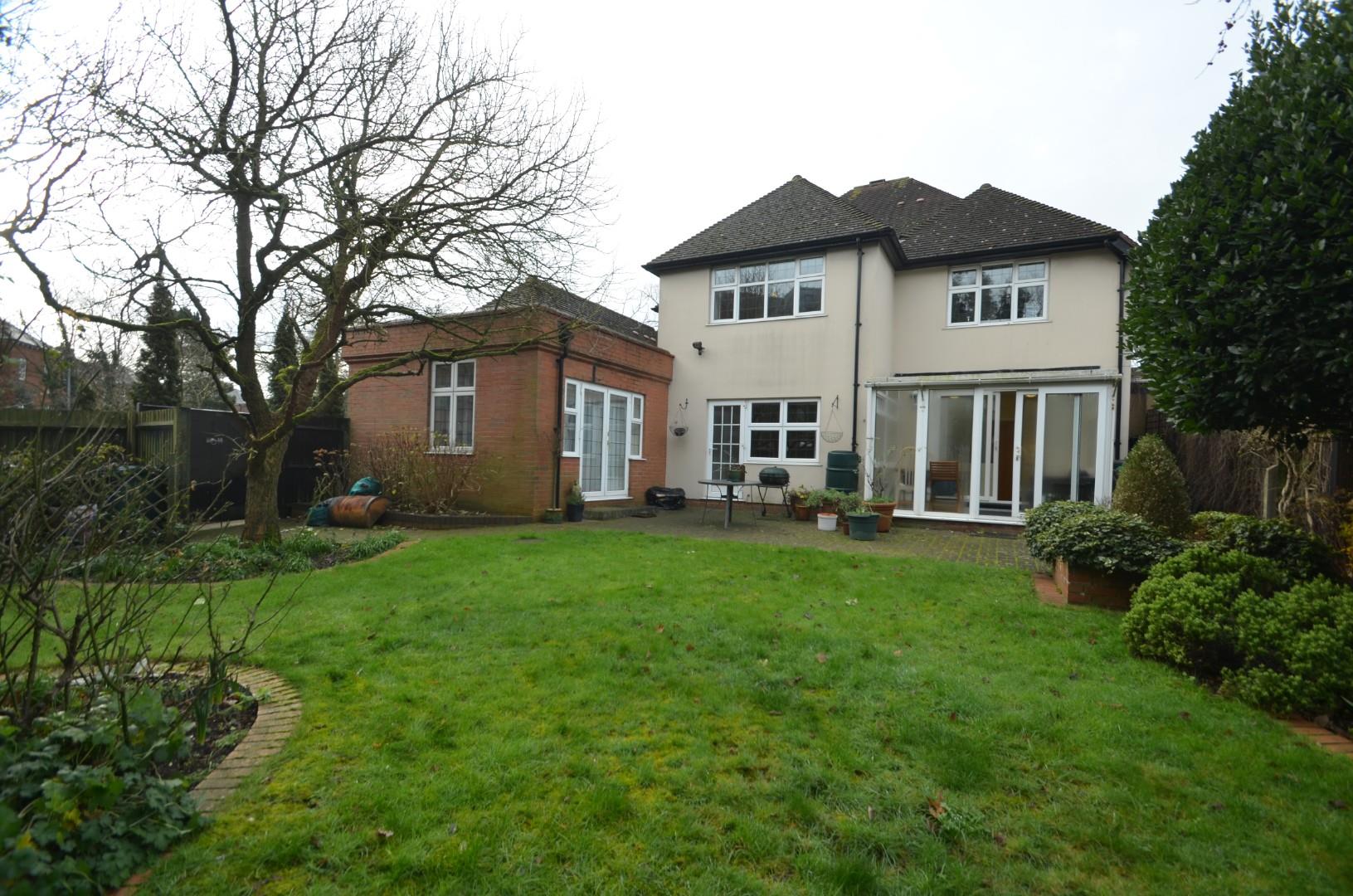 The Ridgeway, Mill Hill